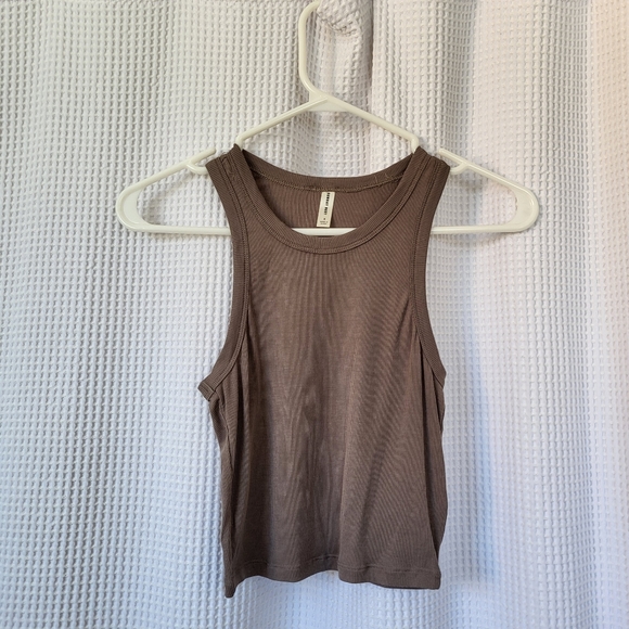 Aritzia Sunday Best Honor Tank - Picture 2 of 3